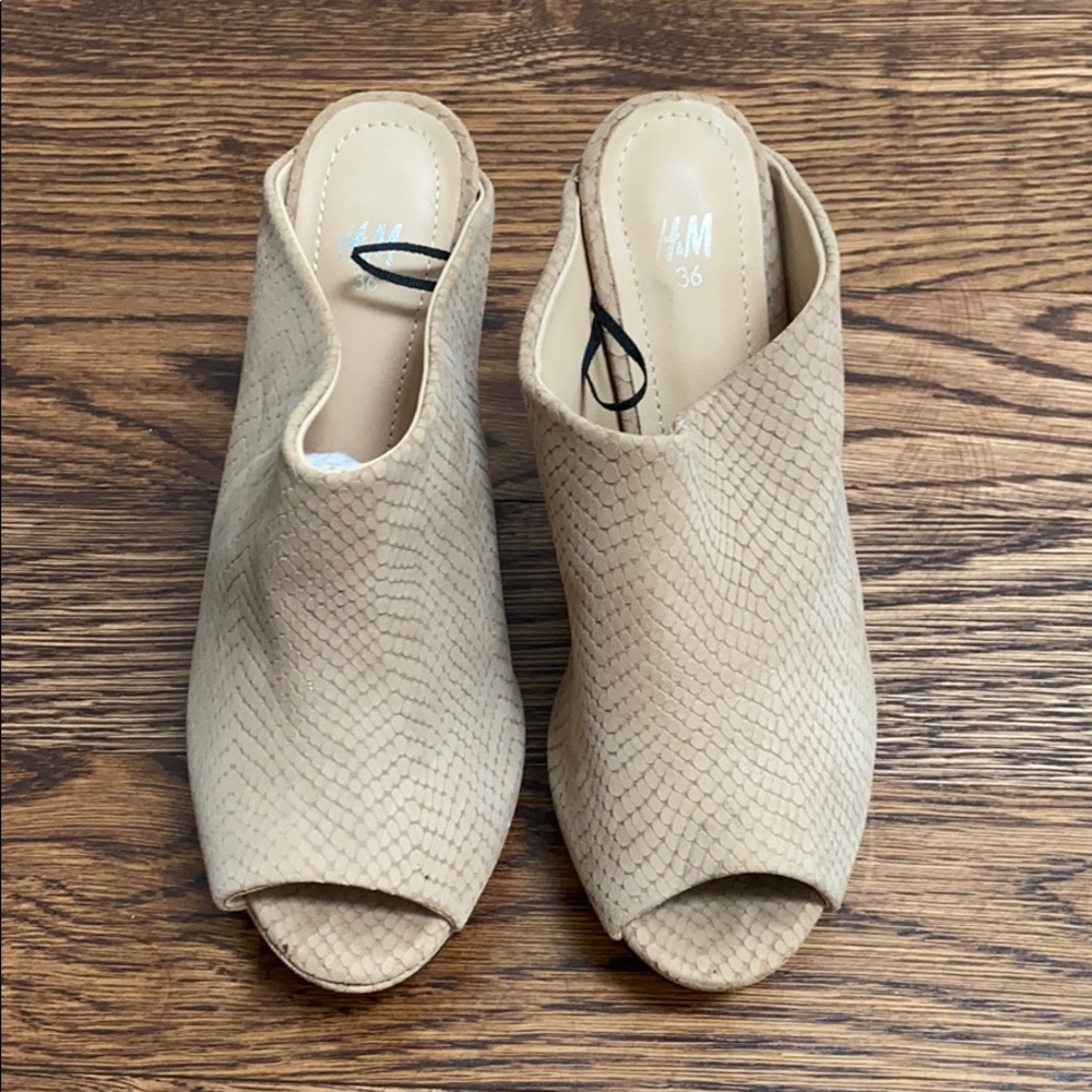 H&M nude slip on mule heels